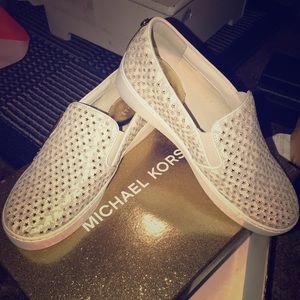 Micheal Kors Sneaker size 5.5